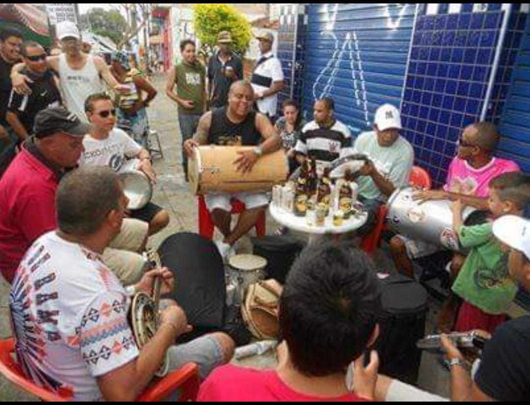 O início do projeto “Samba na feira” - Foto Reprodução/“Barraca do Samba SNF”