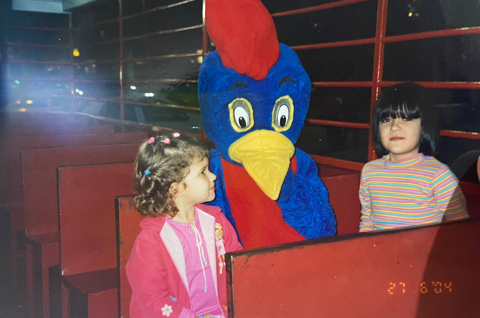 Eu e minha prima, Julia, em um Dia dos Pais no pesqueiro