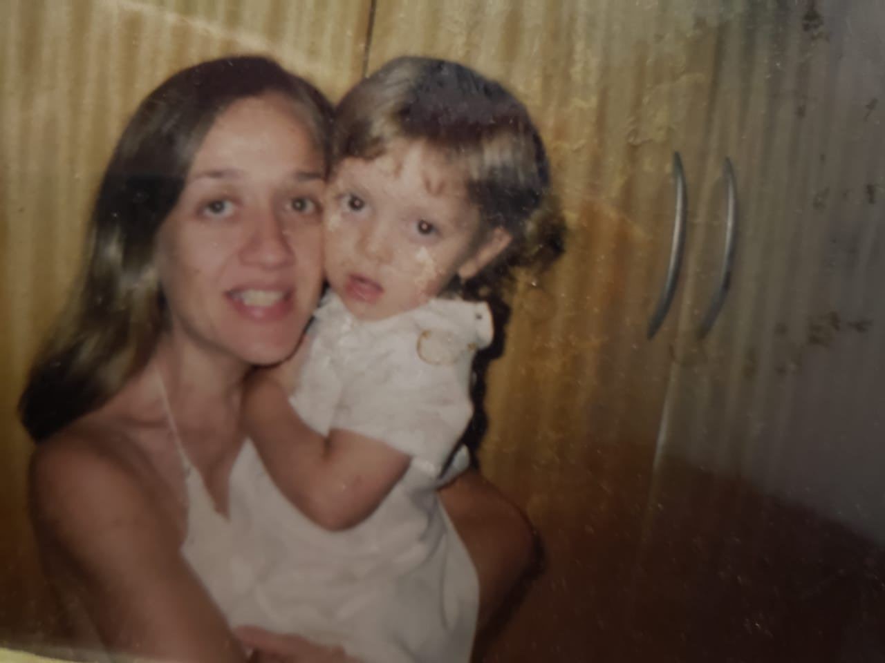 Raquel e sua filha Maria Fernanda Foto: Reprodução/Arquivo Pessoal Raquel